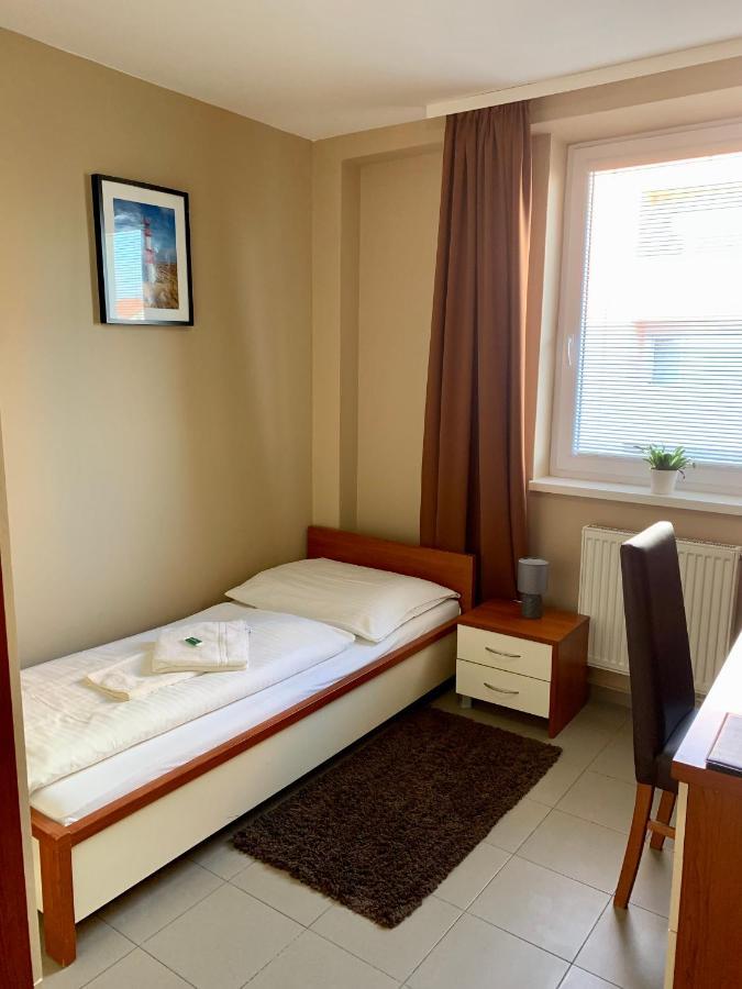 Hotel 21 Братислава Экстерьер фото