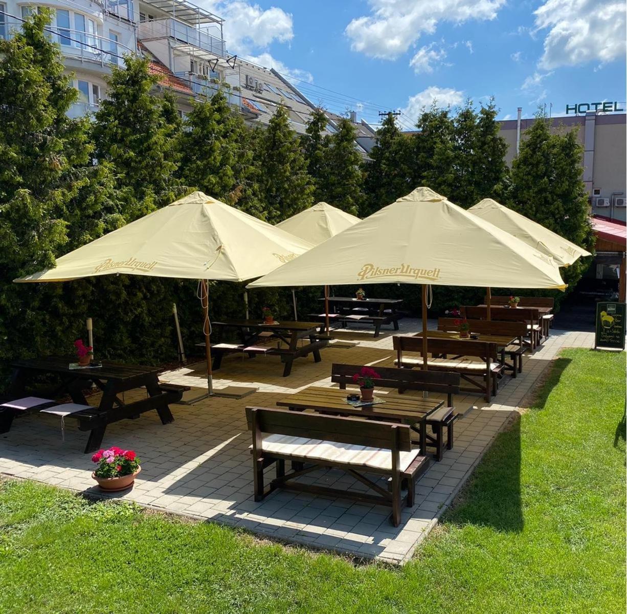 Hotel 21 Братислава Экстерьер фото